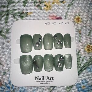 Green Nail Art Set with Rhinestones